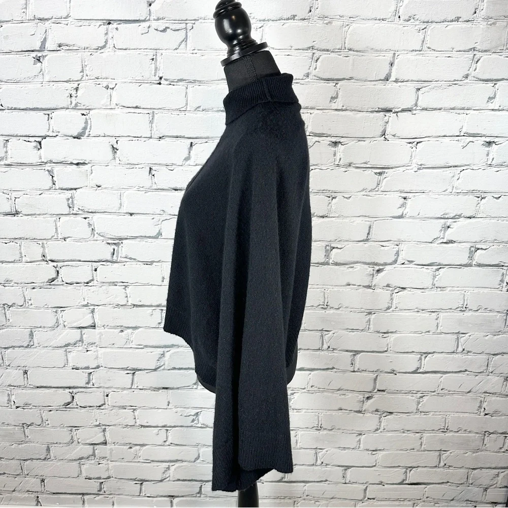 Vince Cashmere Wool Poncho Sweater Cape Shrug XS/S Black Turtleneck Luxury Cozy